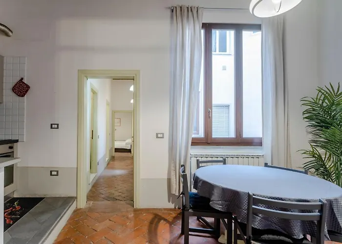 Centro Sant\'Ambrogio Flat